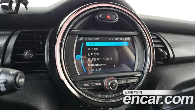MINI Cooper Standard Third Generation 2020 — фото 17