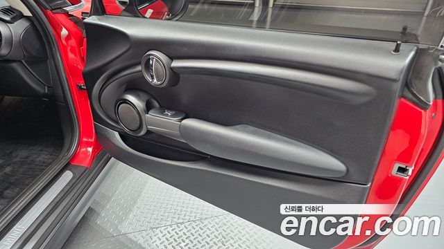 MINI Cooper Standard Third Generation 2020 — фото 25