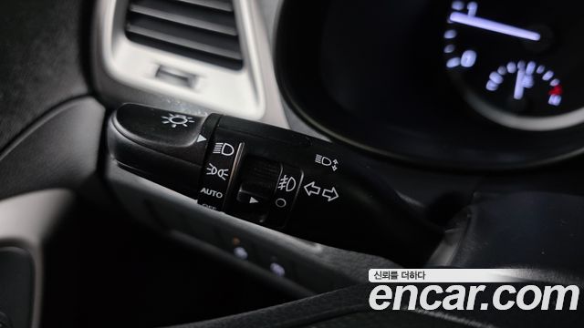 Hyundai Santa Fe The Prime Diesel 2.0 2WD Premium 2017 — фото 31