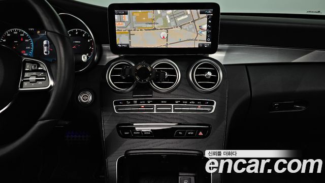 Mercedes-Benz C-Class (W205) C200 AMG Line 2021 — фото 14