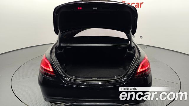 Mercedes-Benz C-Class (W205) C200 AMG Line 2021 — фото 20