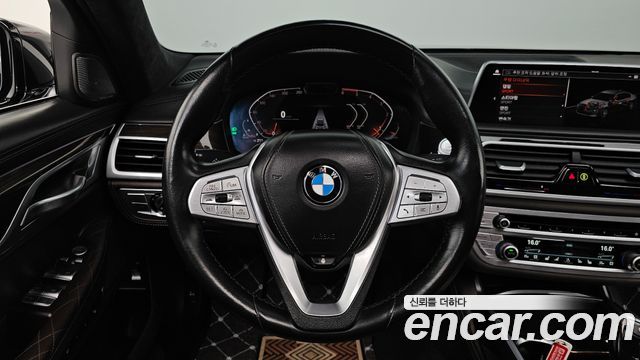 BMW 7 Series (G11) 730Ld xDrive Design Pure Excellence 2021 — фото 13