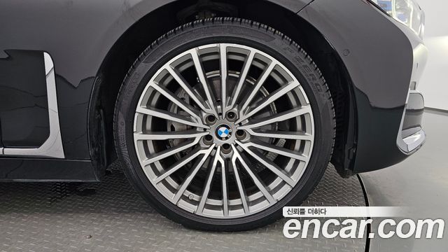 BMW 7 Series (G11) 730Ld xDrive Design Pure Excellence 2021 — фото 21