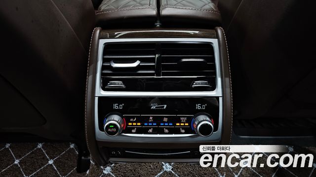 BMW 7 Series (G11) 730Ld xDrive Design Pure Excellence 2021 — фото 34