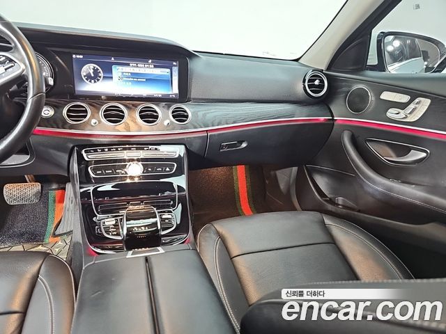 Mercedes-Benz E-Class (W213) E220d Avantgarde 2019 — фото 10