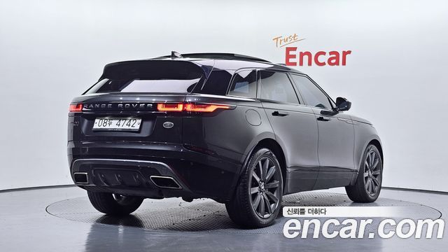 Land Rover Range Rover Velar 3.0 D300 R-Dynamic HSE 2018 — фото 2