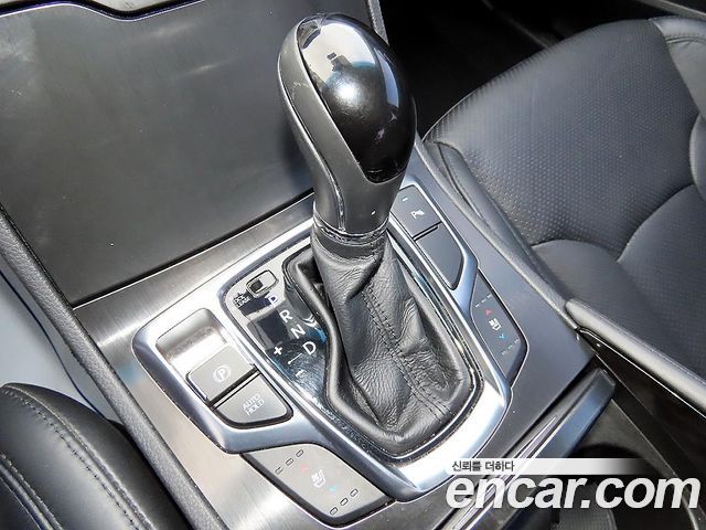 Hyundai Grandeur (HG) HG240 Modern Collection 2017 — фото 9