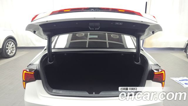 Kia K5 (III) 1.6 Turbo Noblesse 2025 — фото 20