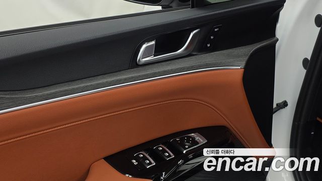 Kia K5 (III) 1.6 Turbo Noblesse 2025 — фото 27