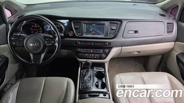 Kia Carnival 11-seater Noblesse 2016 — фото 7