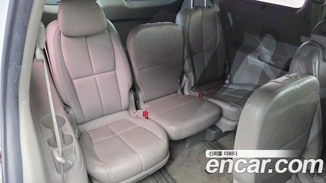 Kia Carnival 11-seater Noblesse 2016 — фото 16