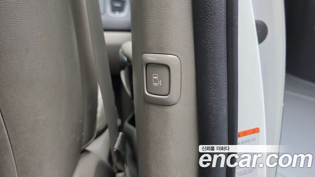 Kia Carnival 11-seater Noblesse 2016 — фото 18