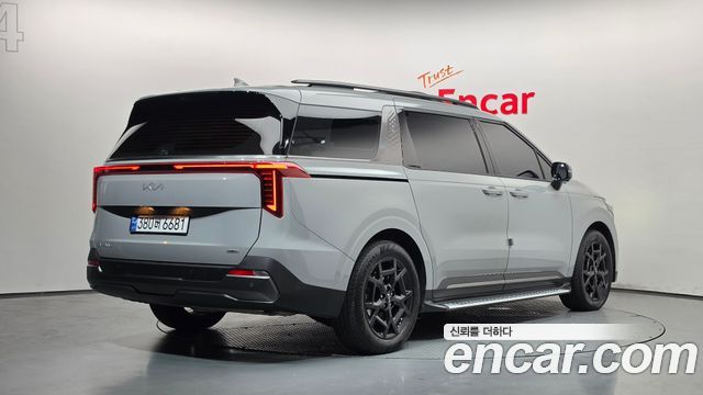 Kia Carnival (IV) HEV 9seater Gravity 2025 — фото 2