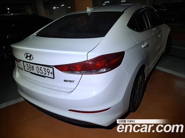 Hyundai Avante (AD) 1.6 e-VGT SMART Special 2016 — фото 5