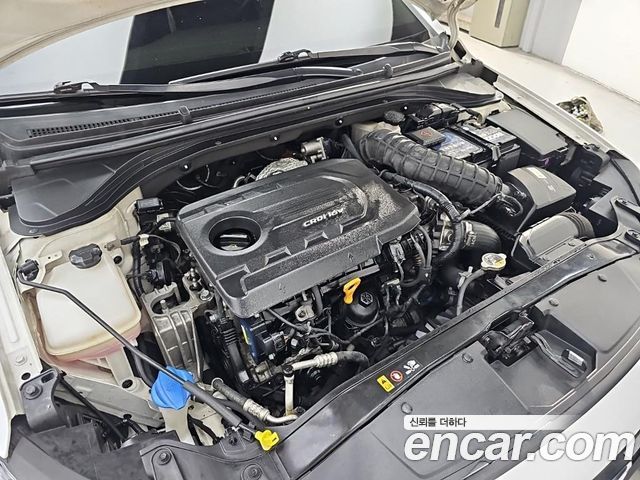 Hyundai Avante (AD) 1.6 e-VGT SMART Special 2016 — фото 6