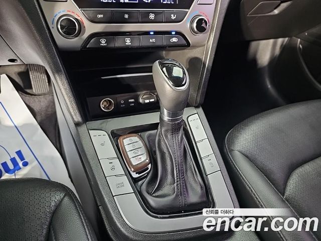 Hyundai Avante (AD) 1.6 e-VGT SMART Special 2016 — фото 8
