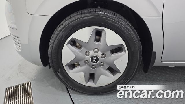 Hyundai Staria Tourer 9-Seater Modern 2023 — фото 5