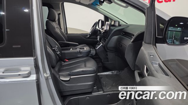 Hyundai Staria Tourer 9-Seater Modern 2023 — фото 11