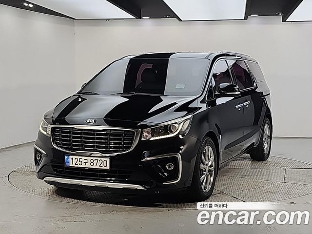Kia Carnival 9-Seater Prstige