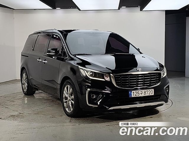 Kia Carnival 9-Seater Prstige 2019 — фото 2