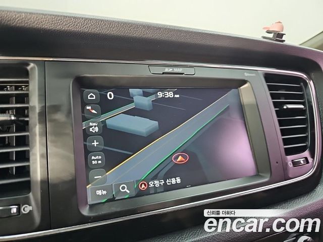 Kia Carnival 9-Seater Prstige 2019 — фото 17