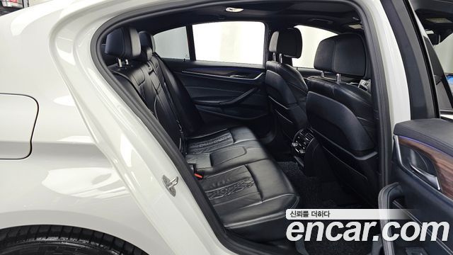 BMW 5 Series (G30) 520d M Sport Package Plus 2017 — фото 12