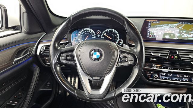BMW 5 Series (G30) 520d M Sport Package Plus 2017 — фото 13