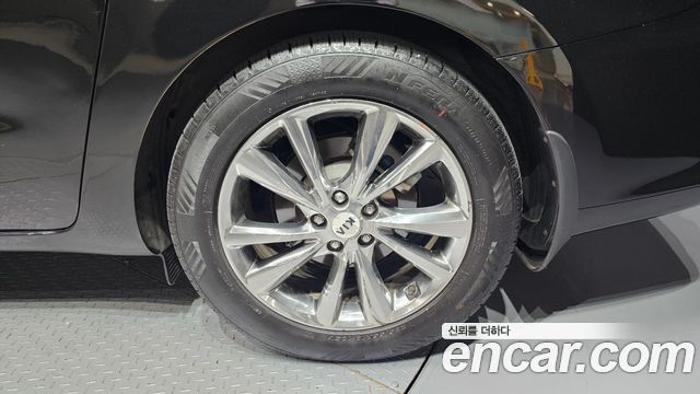 Kia Carnival 9-Seater Noblesse 2019 — фото 21