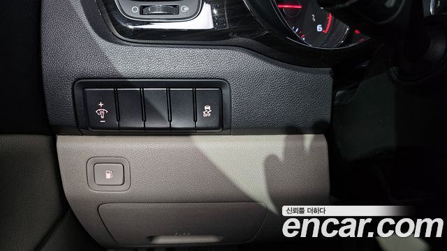 Kia Carnival 9-Seater Noblesse 2019 — фото 27