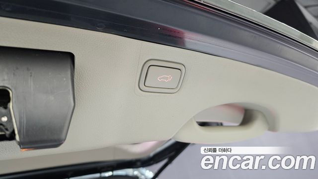 Kia Carnival 9-Seater Noblesse 2019 — фото 30