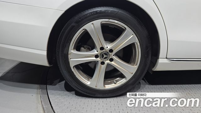 Mercedes-Benz E-Class (W213) E200 Avantgarde 2018 — фото 5