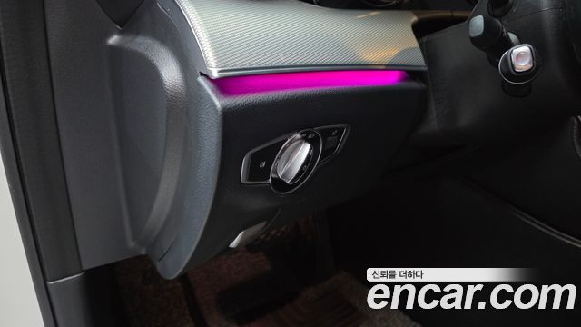 Mercedes-Benz E-Class (W213) E200 Avantgarde 2018 — фото 20
