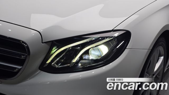 Mercedes-Benz E-Class (W213) E200 Avantgarde 2018 — фото 22