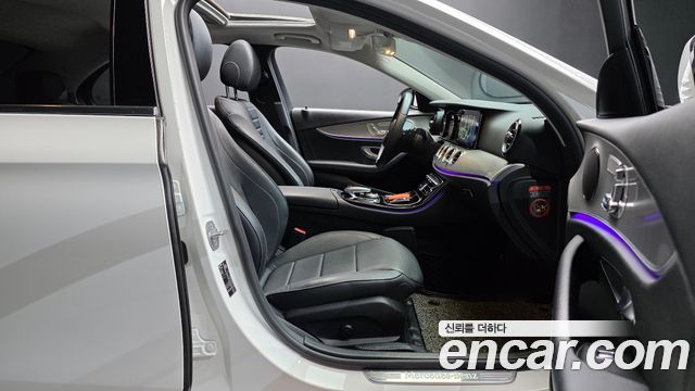 Mercedes-Benz E-Class (W213) E200 Avantgarde 2018 — фото 26