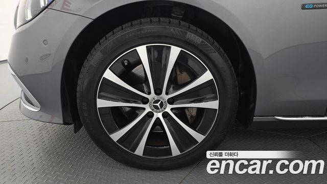 Mercedes-Benz E-Class (W213) E300e 4MATIC Exclusive 2021 — фото 5