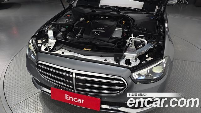 Mercedes-Benz E-Class (W213) E300e 4MATIC Exclusive 2021 — фото 6