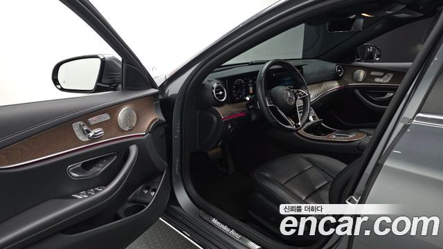 Mercedes-Benz E-Class (W213) E300e 4MATIC Exclusive 2021 — фото 10