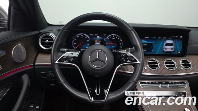 Mercedes-Benz E-Class (W213) E300e 4MATIC Exclusive 2021 — фото 14