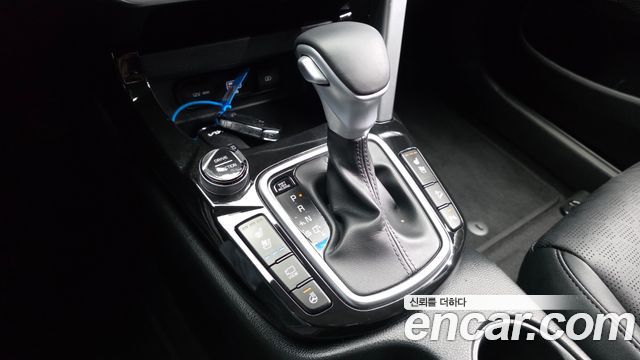 Kia Seltos Gasoline 1.6 Turbo 2WD Prestige 2023 — фото 9