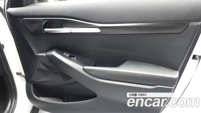 Kia Seltos Gasoline 1.6 Turbo 2WD Prestige 2023 — фото 24