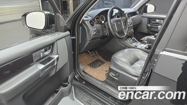 Land Rover Discovery 4 3.0 SDV6 HSE 2016 — фото 10