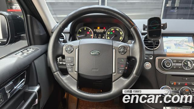 Land Rover Discovery 4 3.0 SDV6 HSE 2016 — фото 13
