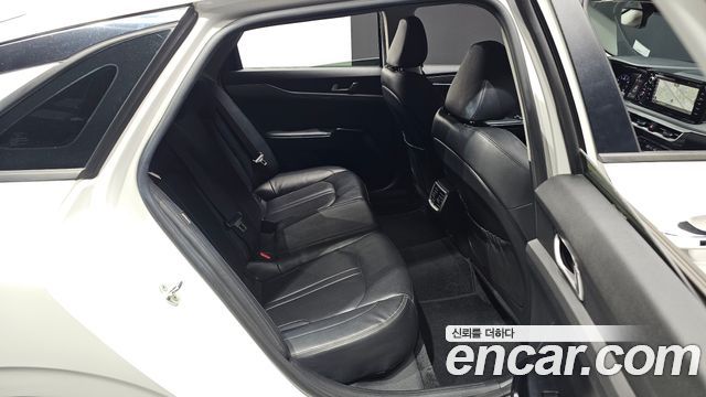 Kia K5 (III) 2.0 Prestige 2022 — фото 11