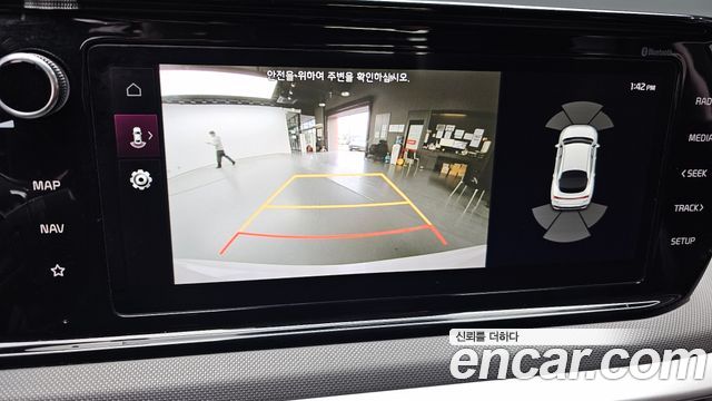 Kia K5 (III) 2.0 Prestige 2022 — фото 15