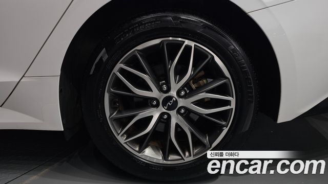 Kia K5 (III) 2.0 Prestige 2022 — фото 21