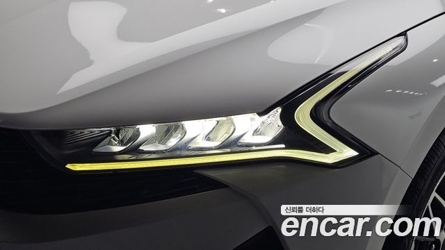 Kia K5 (III) 2.0 Prestige 2022 — фото 22
