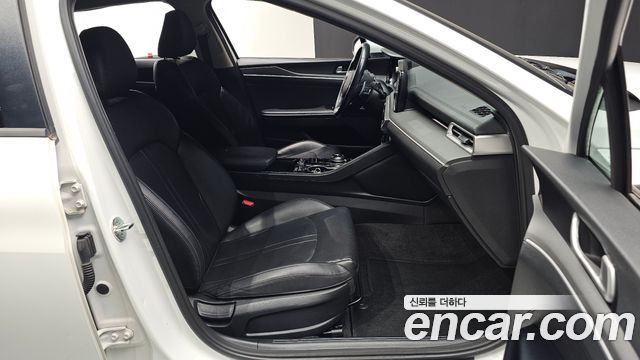 Kia K5 (III) 2.0 Prestige 2022 — фото 26