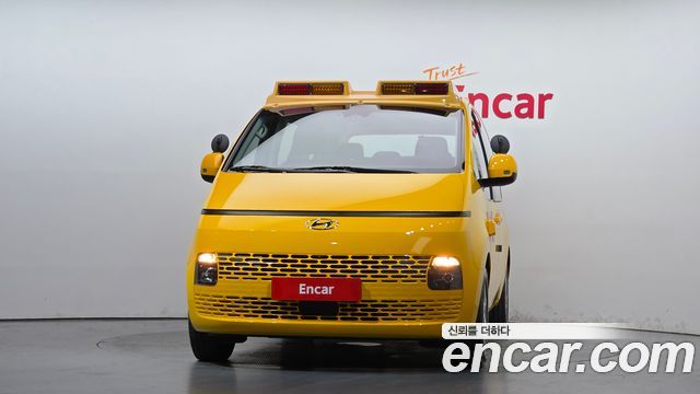 Hyundai Staria 2WD Kinder Safety Car 11-Seater 2023 — фото 3