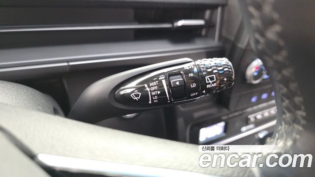 Hyundai Staria 2WD Kinder Safety Car 11-Seater 2023 — фото 29