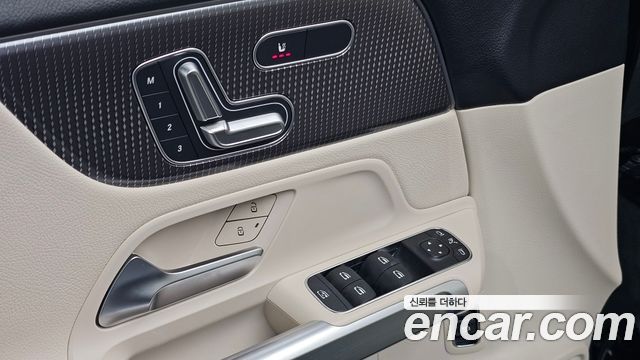 Mercedes-Benz GLB-Class (X247) GLB200 d 2023 — фото 16